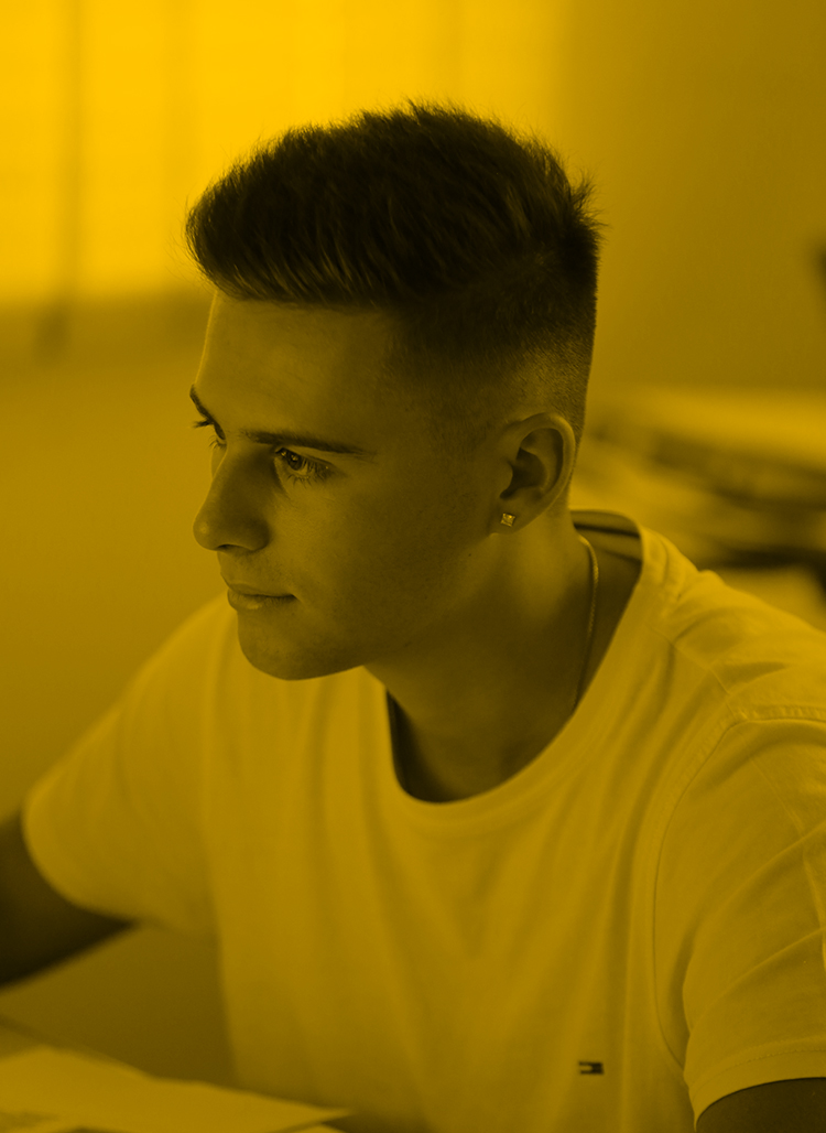 alessandro-milioni-am-studio-grafico-chi-siamo